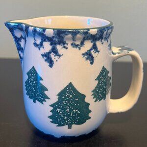 Vtg FOLKCRAFT by Tienshan "Cabin in the Snow" Blue Spongeware Cream Pitcher"
